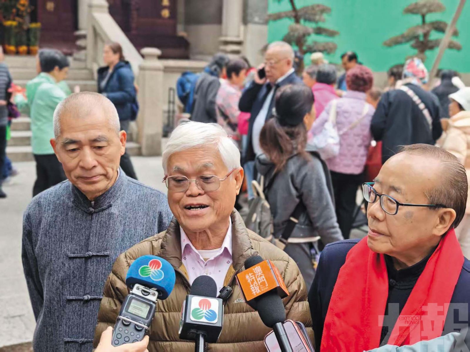 千人接福喜迎馬年