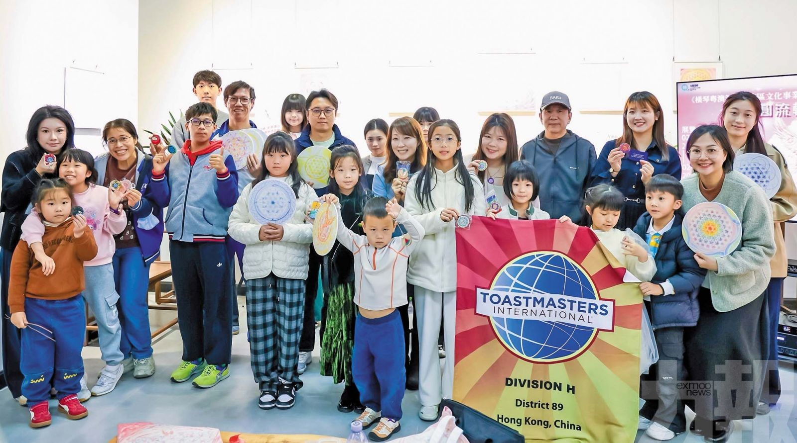 引導家庭體驗美育深化親情紐帶