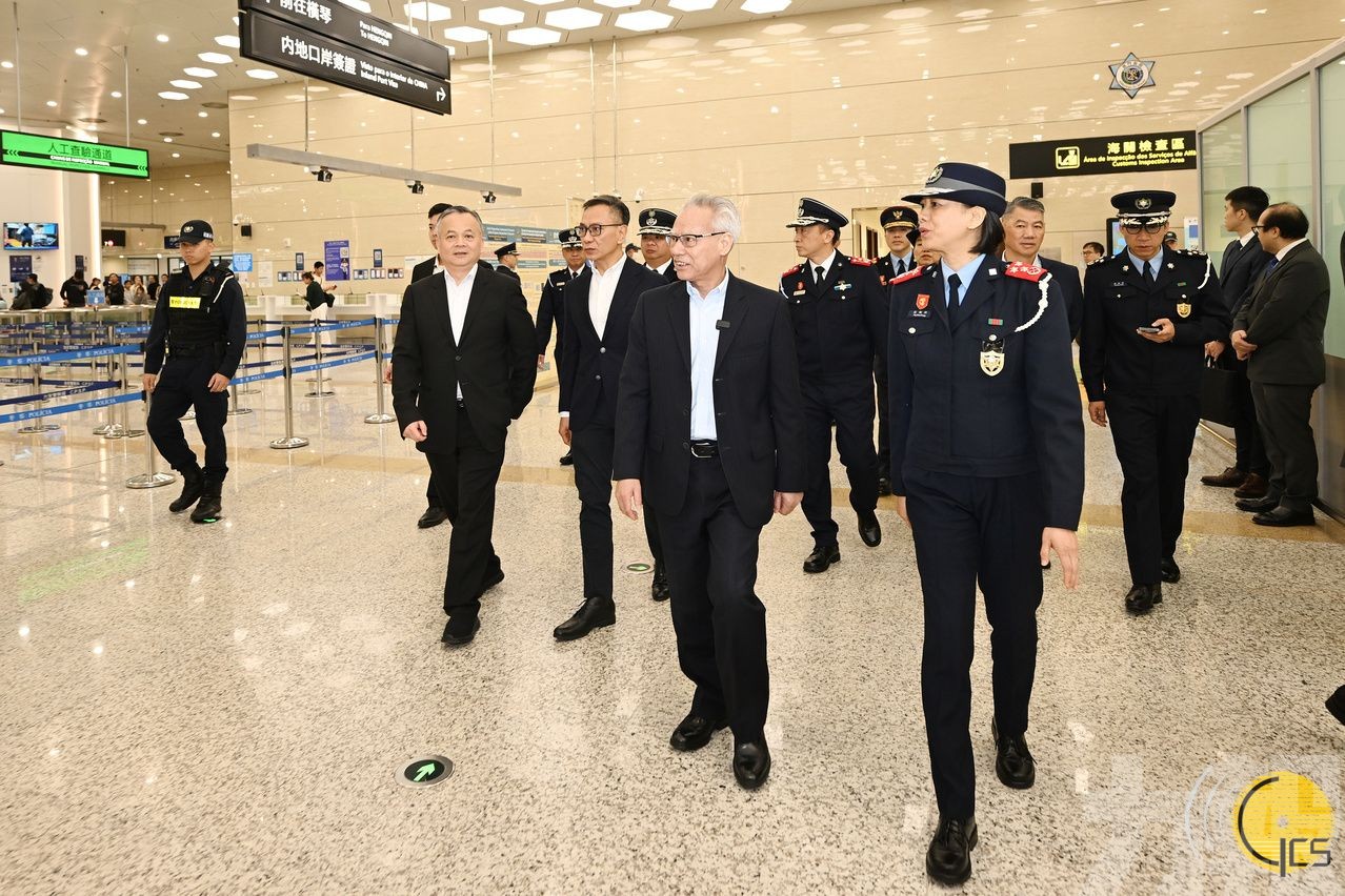 訪前線工作人員致新春祝福