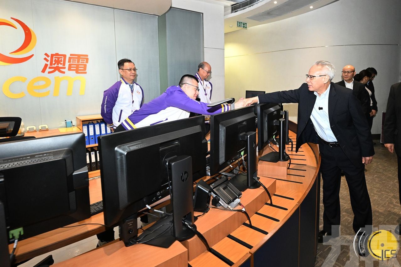 訪前線工作人員致新春祝福