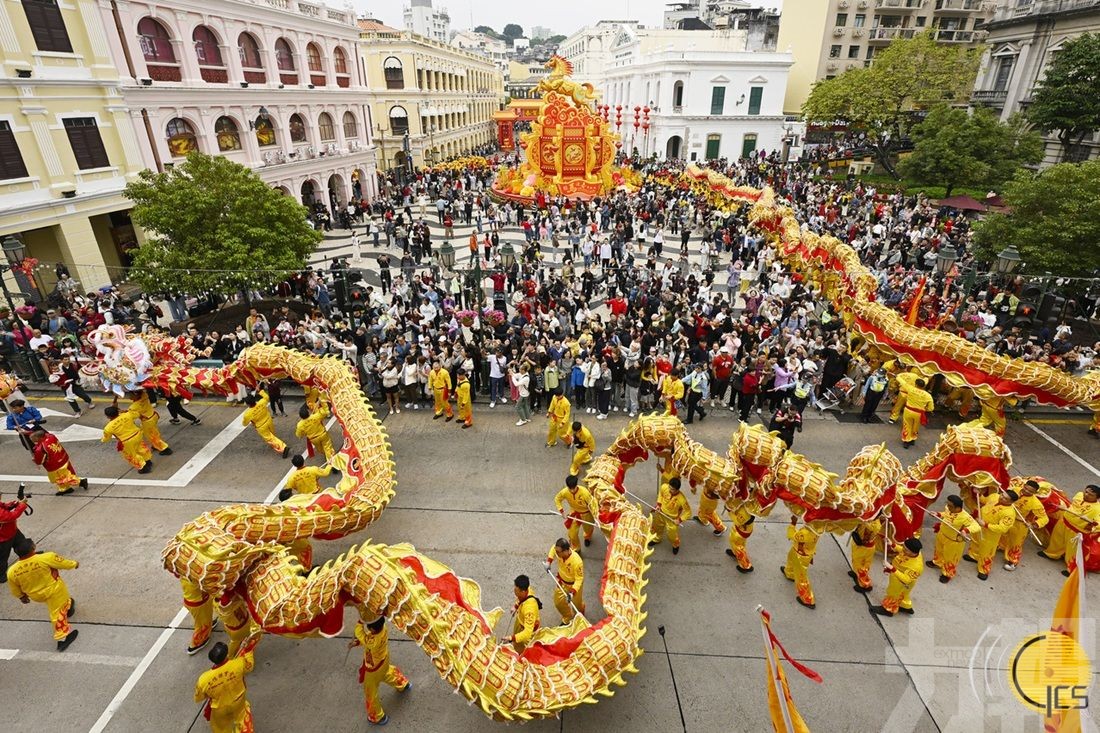 ​大年初一逾14.7萬人次旅客訪澳