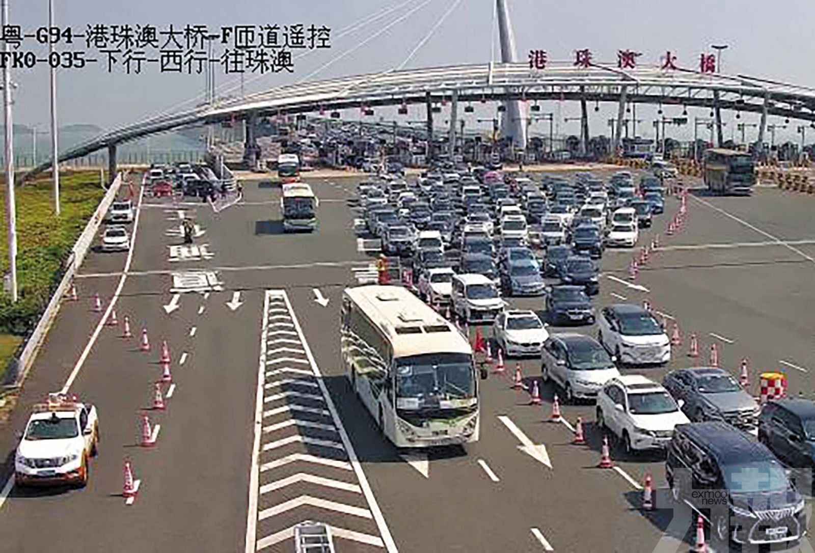 正月初三單日突破2.7萬車次