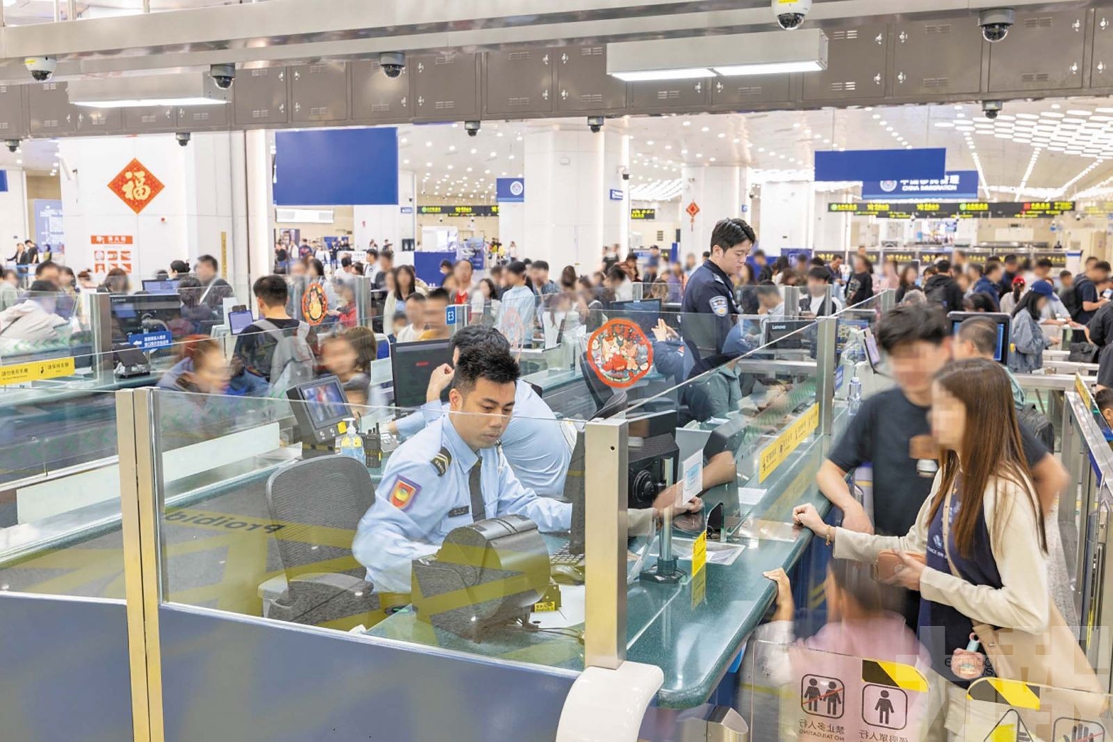 日均逾61萬人次通關增7.9%