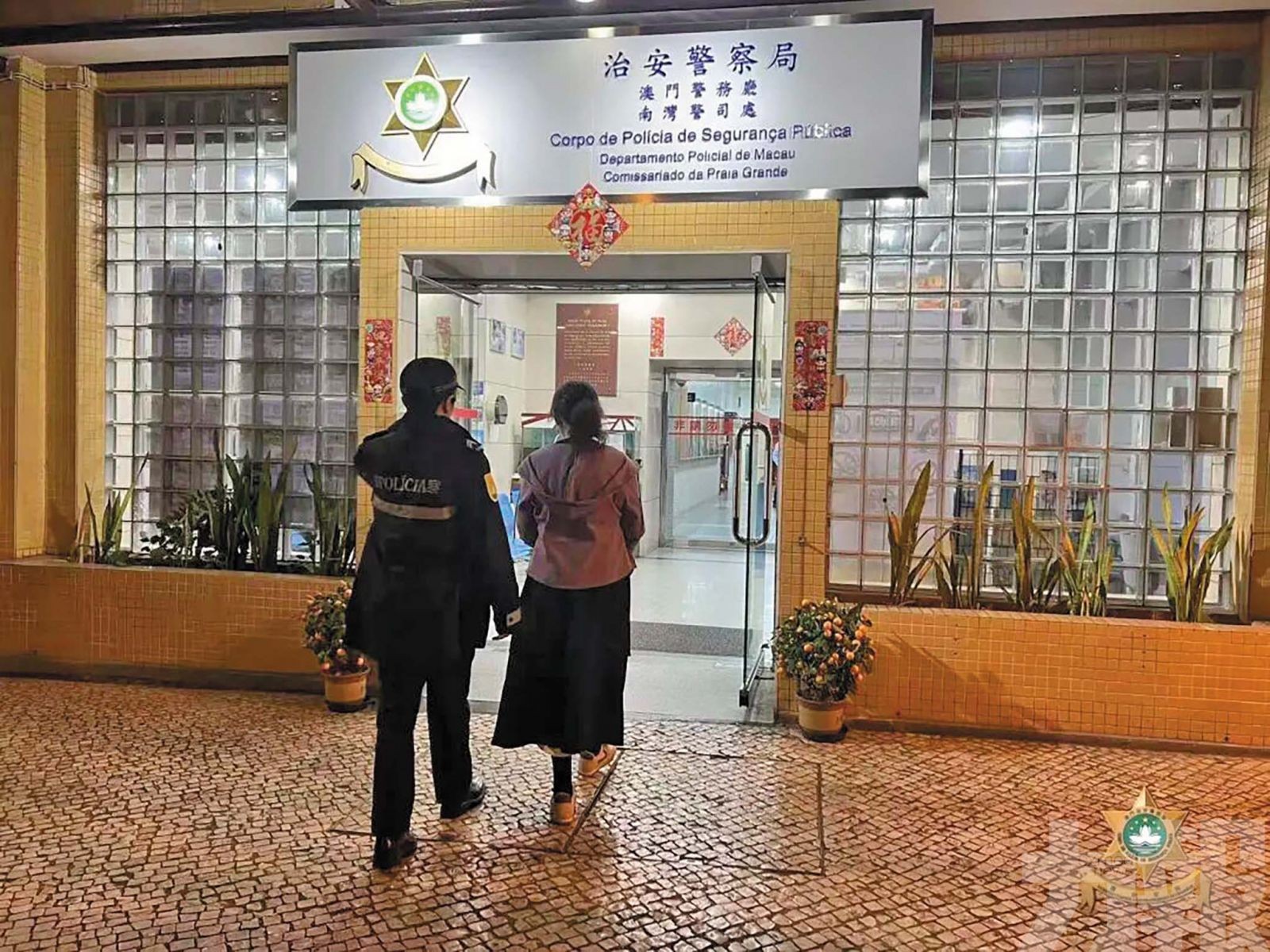 涉妨害道路運輸安全罪被捕