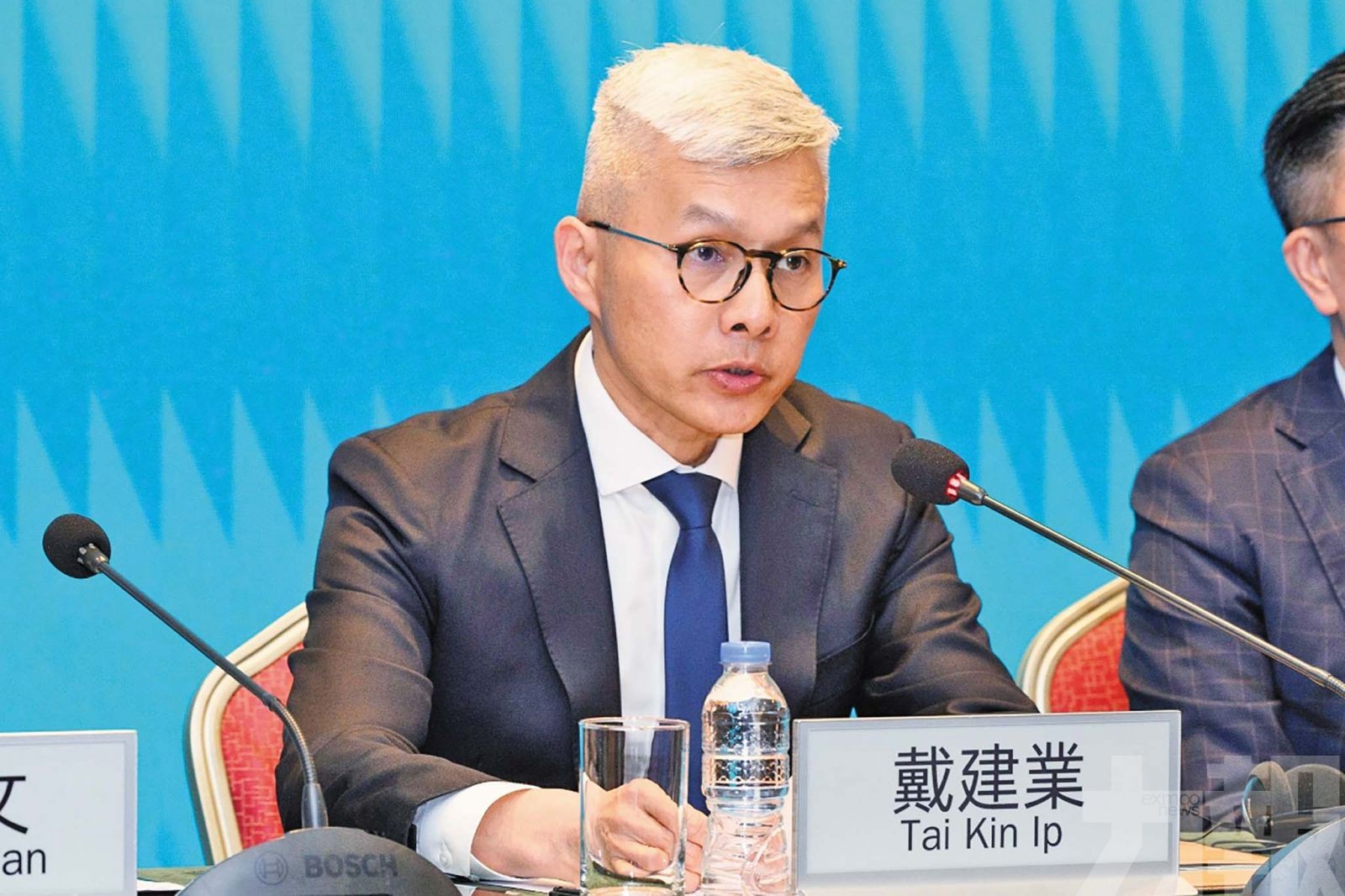 三層架構保社會資本合理增值