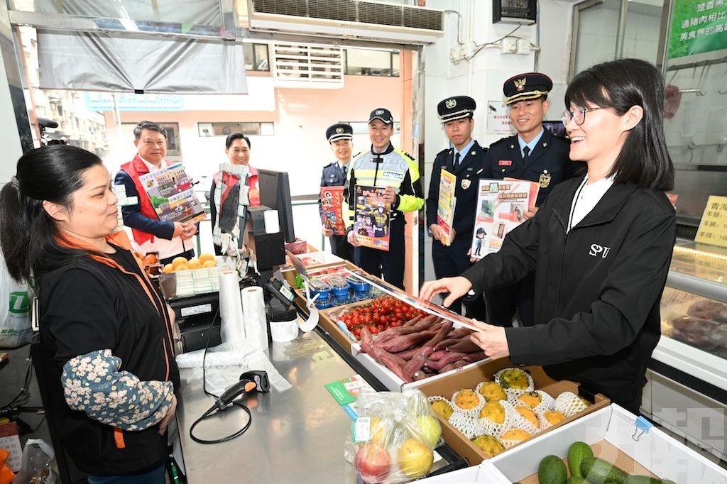 共調查45,827名人士