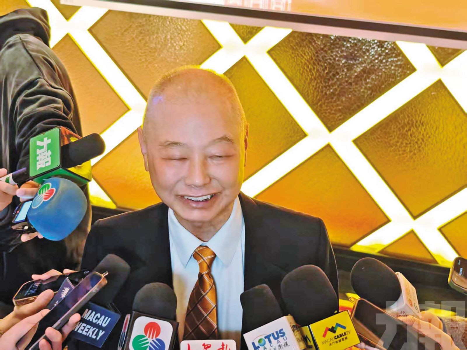 鍾小健：樓市全面復蘇路漫漫