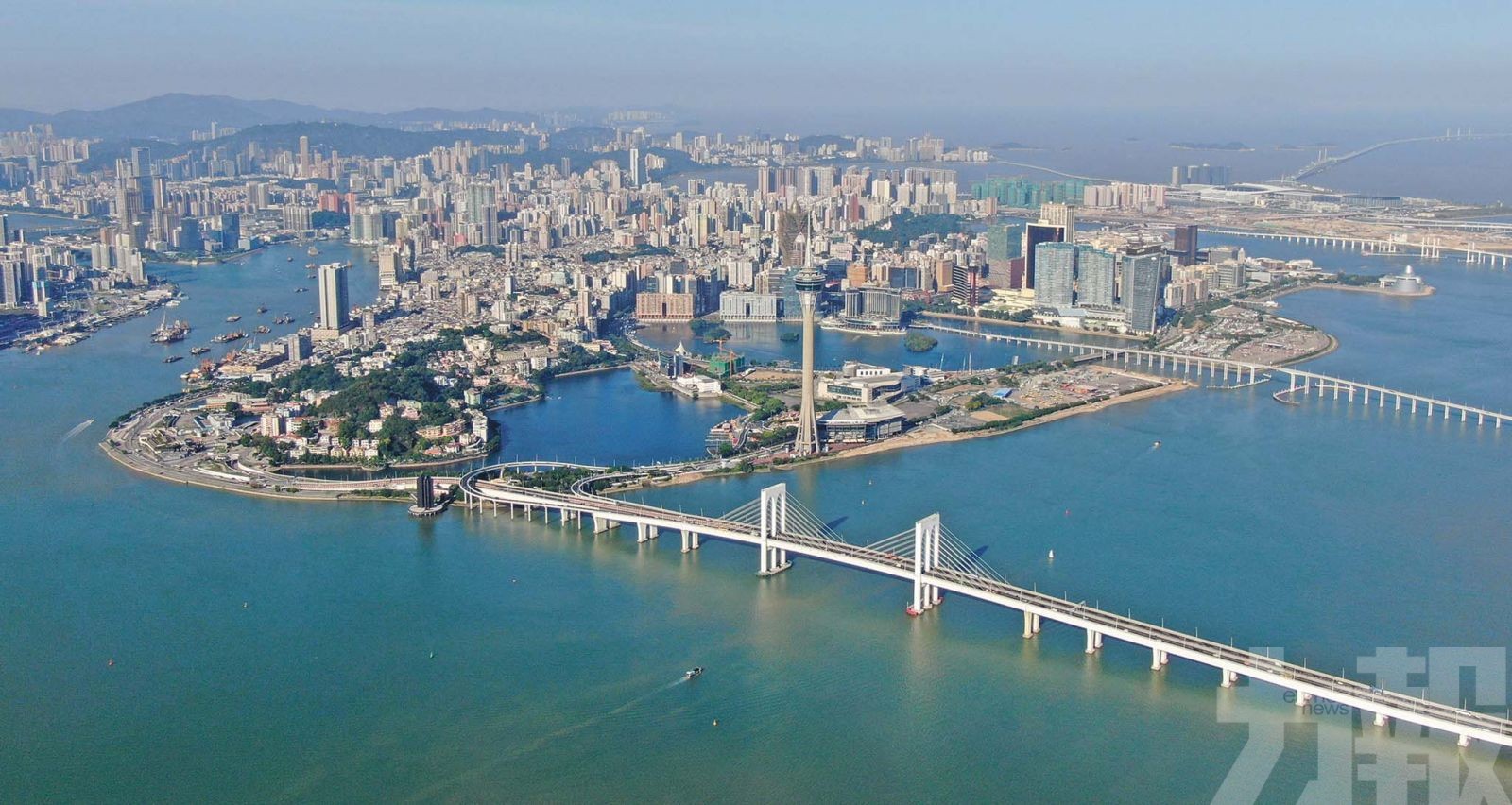 開創澳門繁榮穩定新局面