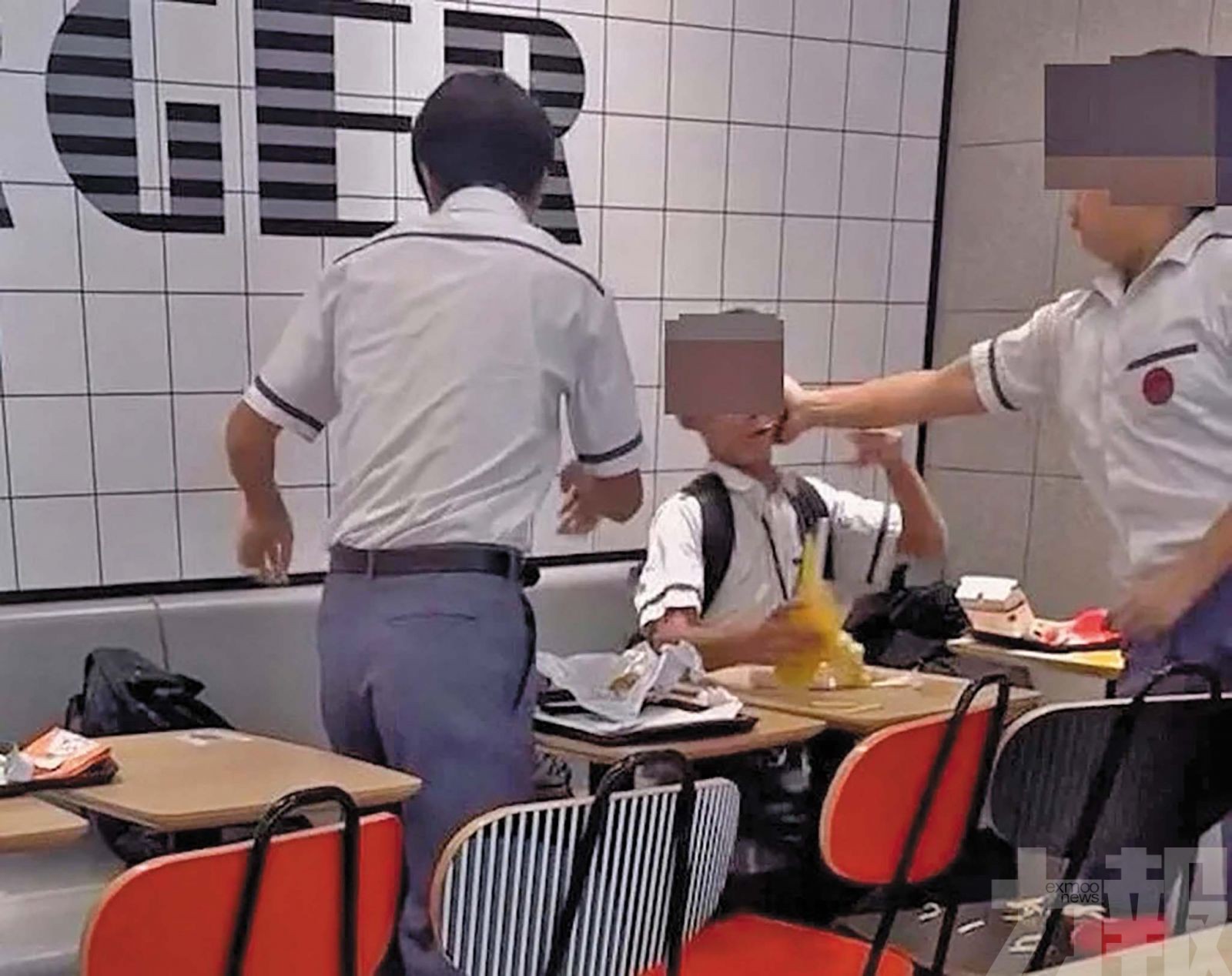 網民譴責暴行讚大叔出手制止