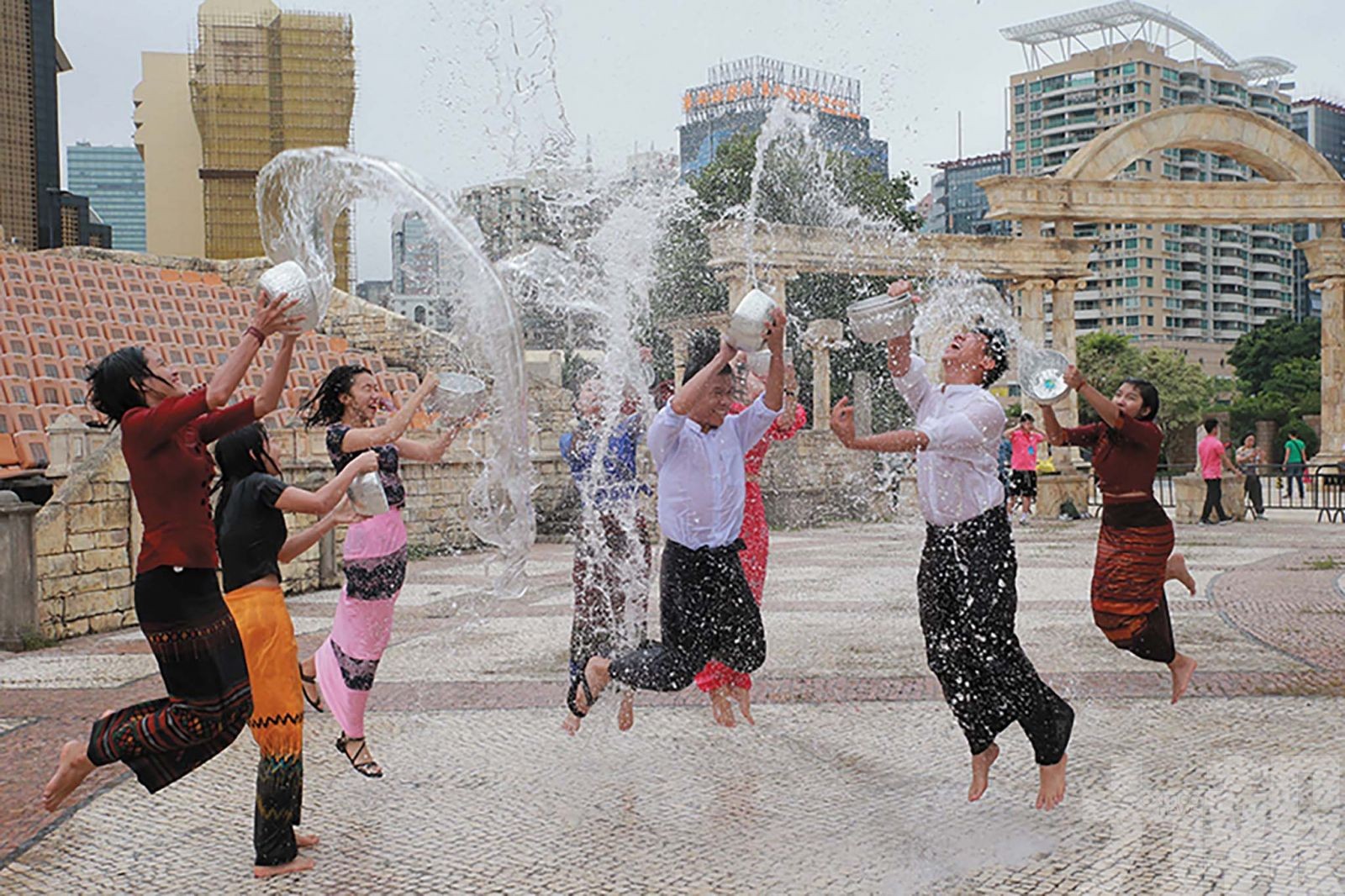 冀凝聚僑心振興社區經濟