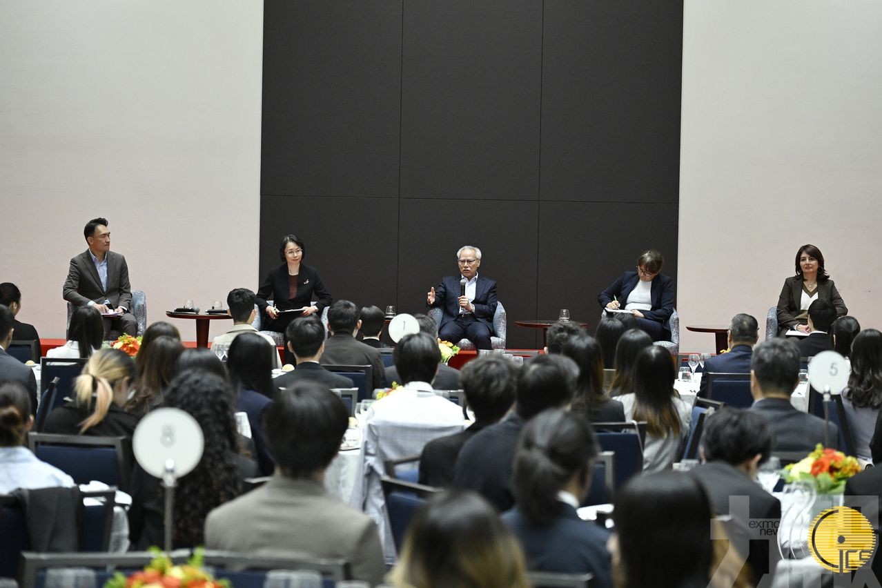 勉眾學子學成回澳後大展所長