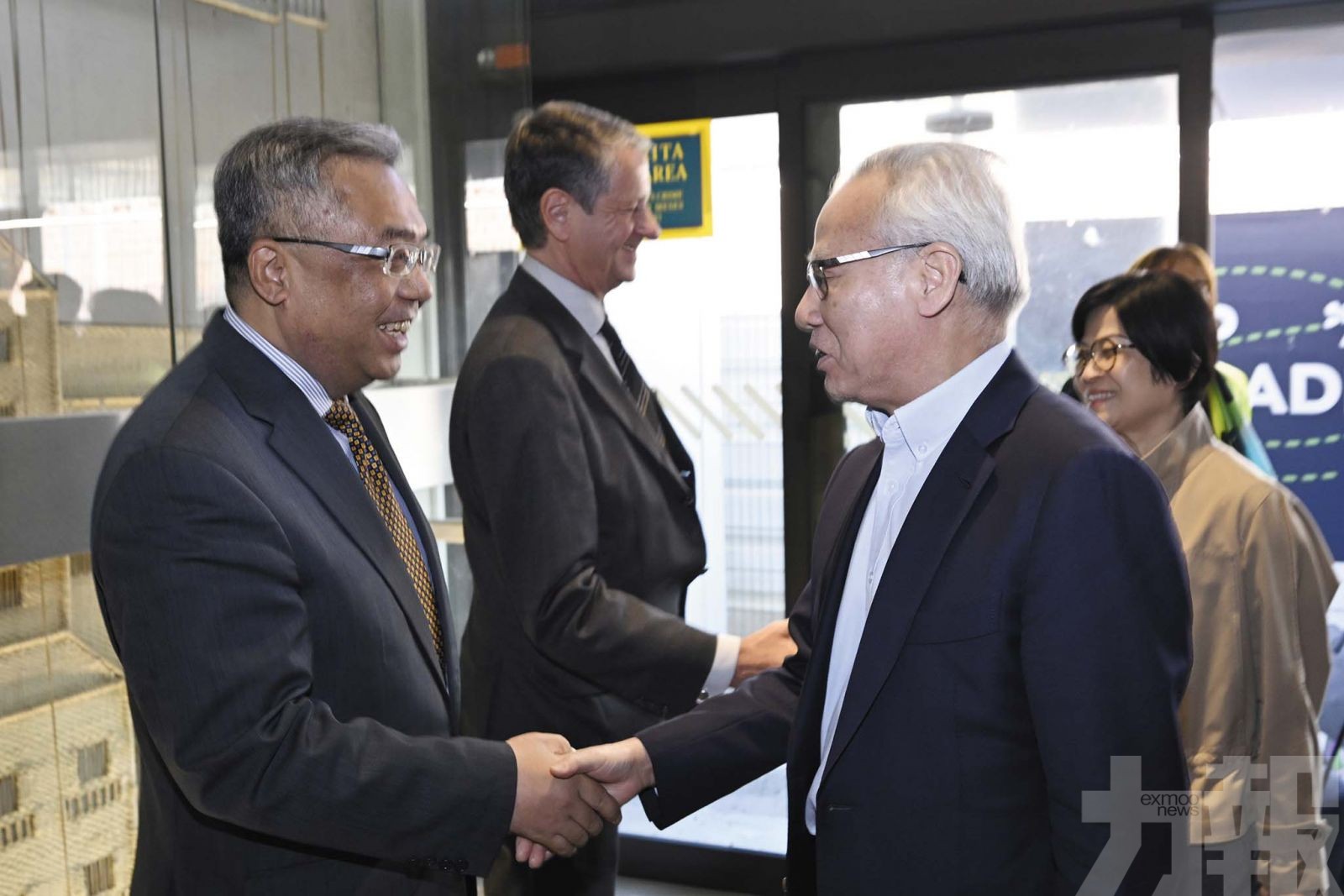 岑浩輝主禮開幕儀式並參觀展覽