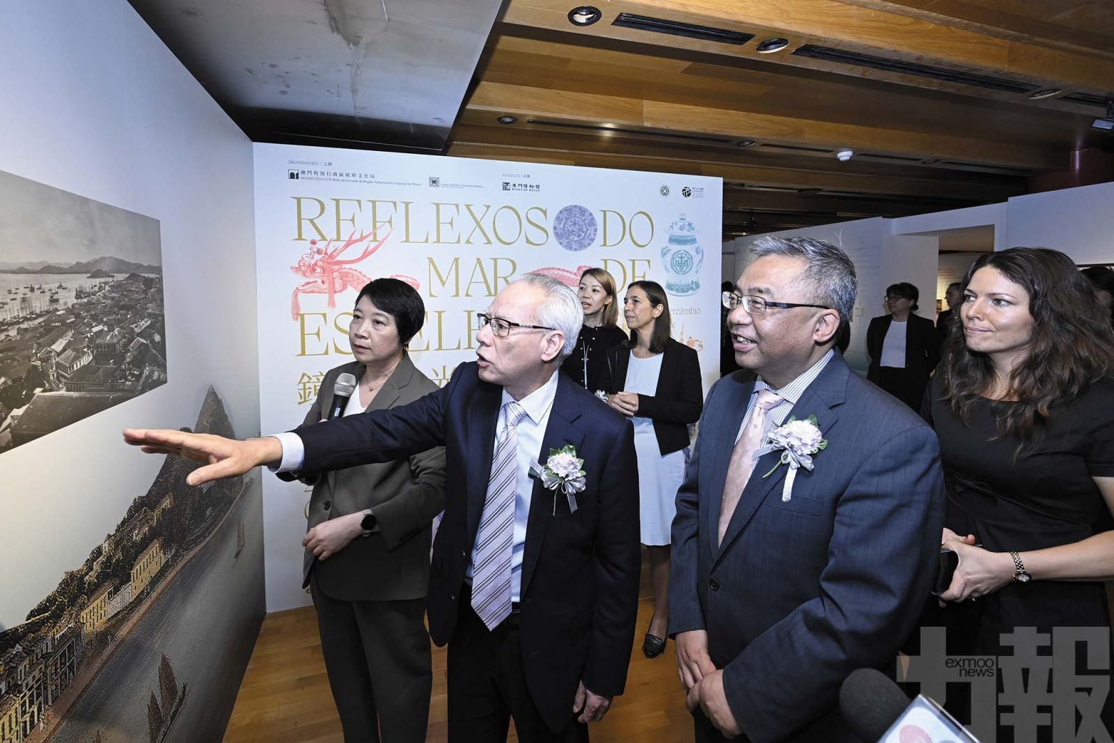 岑浩輝主禮開幕儀式並參觀展覽