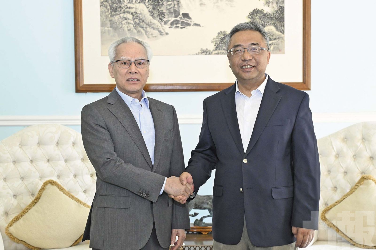 岑浩輝與中國駐葡萄牙大使楊義瑞會面