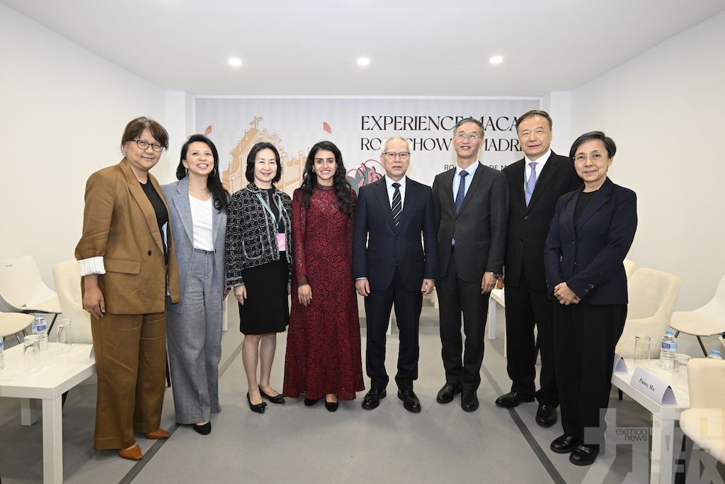 岑浩輝與聯合國世界旅遊組織秘書長諾瓦伊斯會面