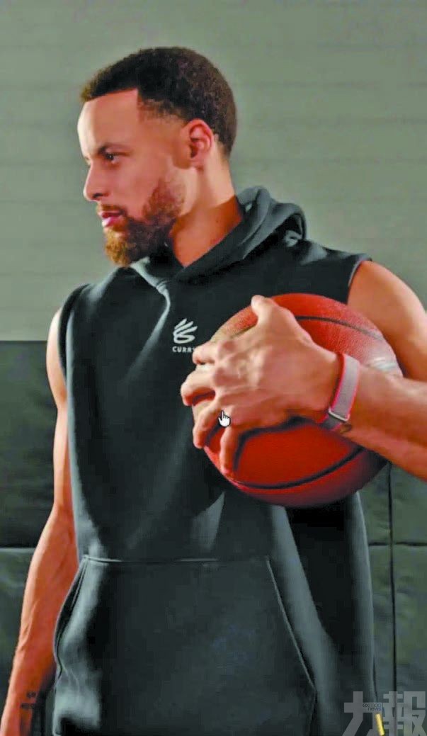 NBA球星庫里 率先上手