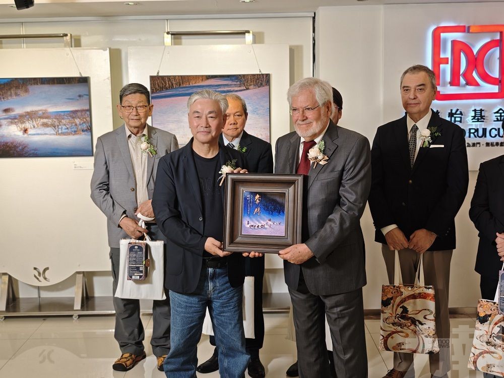 廿六幀駿馬佳作迎馬年 內蒙四季馬群盡收鏡頭