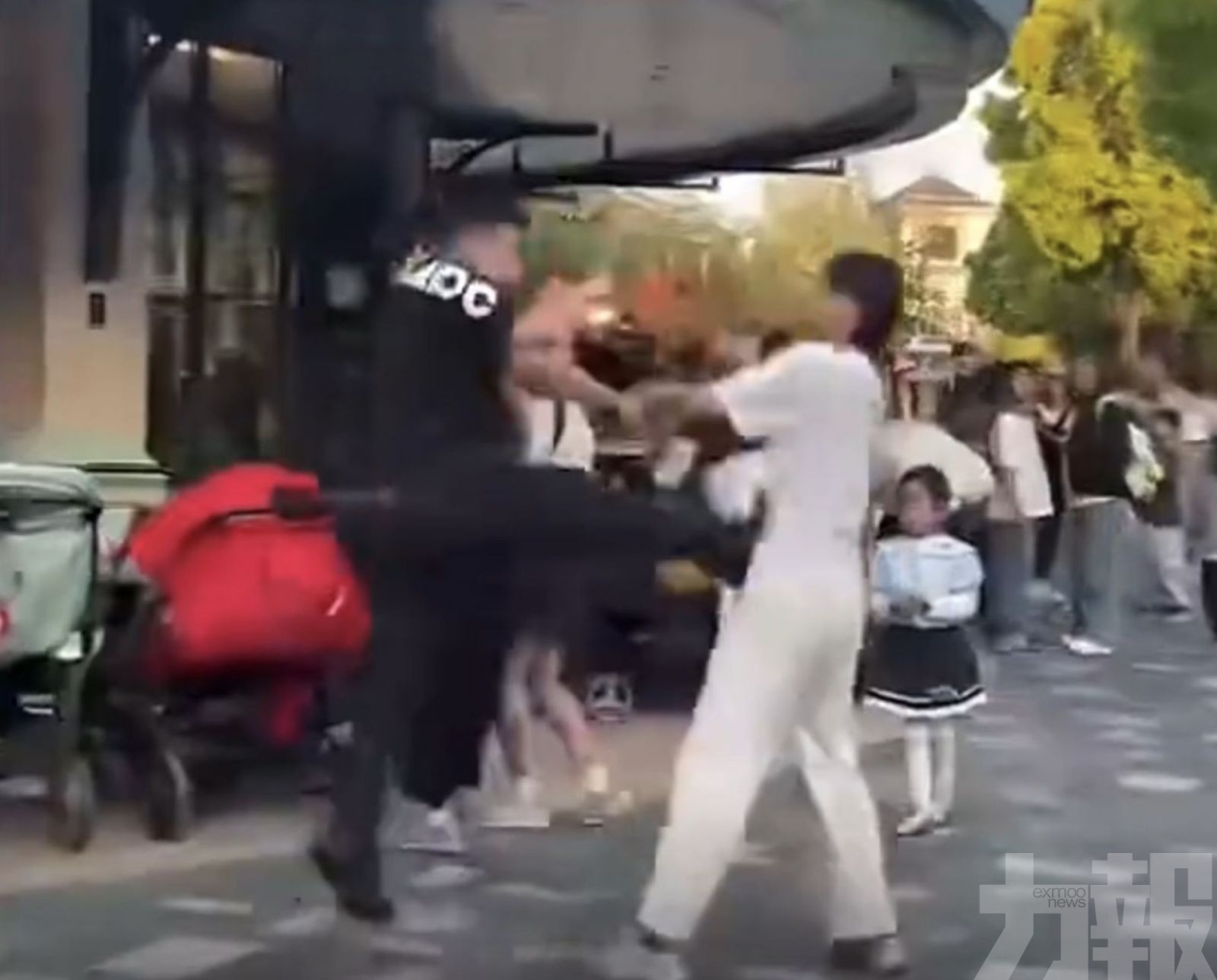 警方勸和解引發網絡熱議