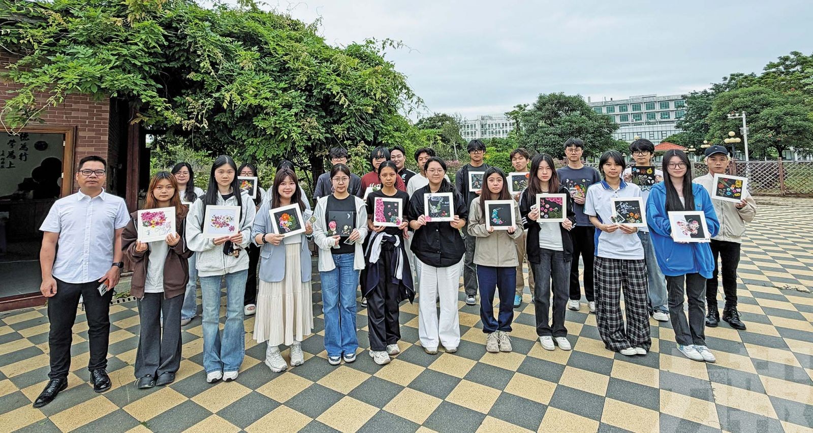 「棲木心園」助學子紓壓
