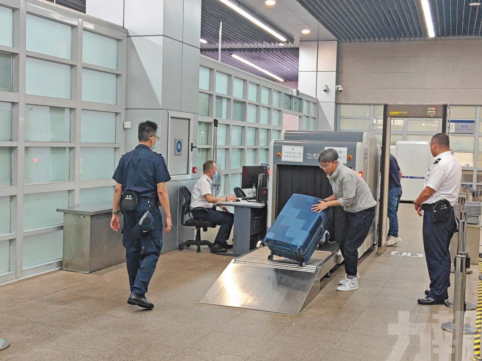 警方料5月2 日迎出入境高峰