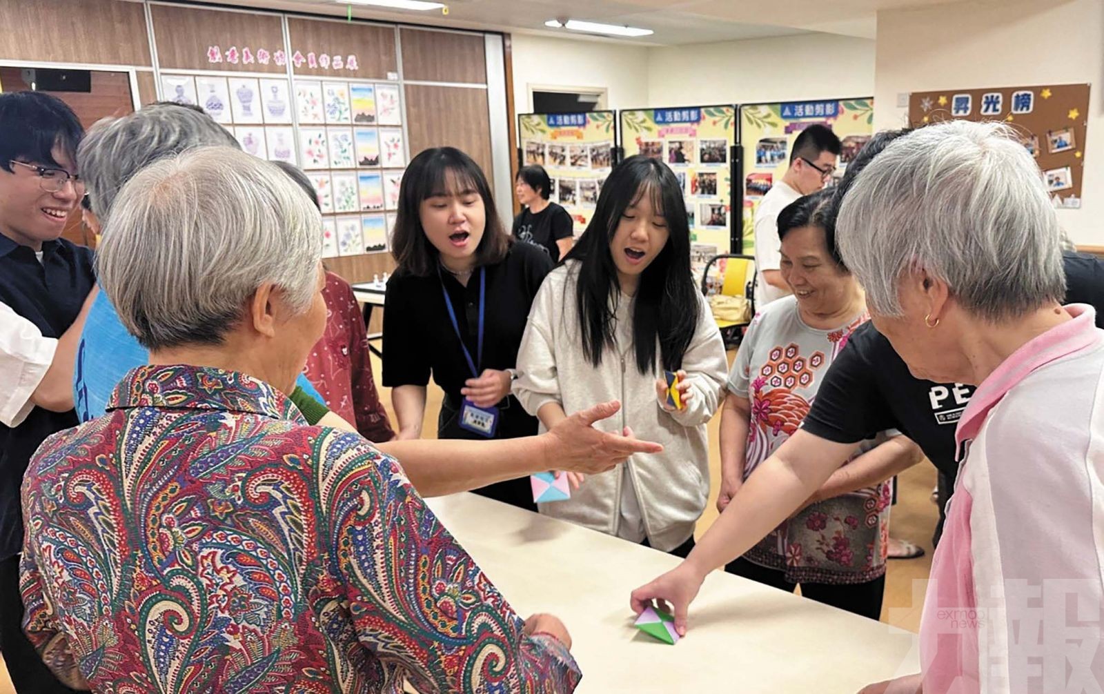 促跨代理解尊重與互助