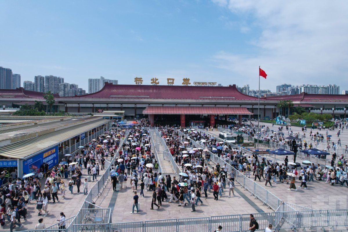 港珠澳大橋遊持續火爆