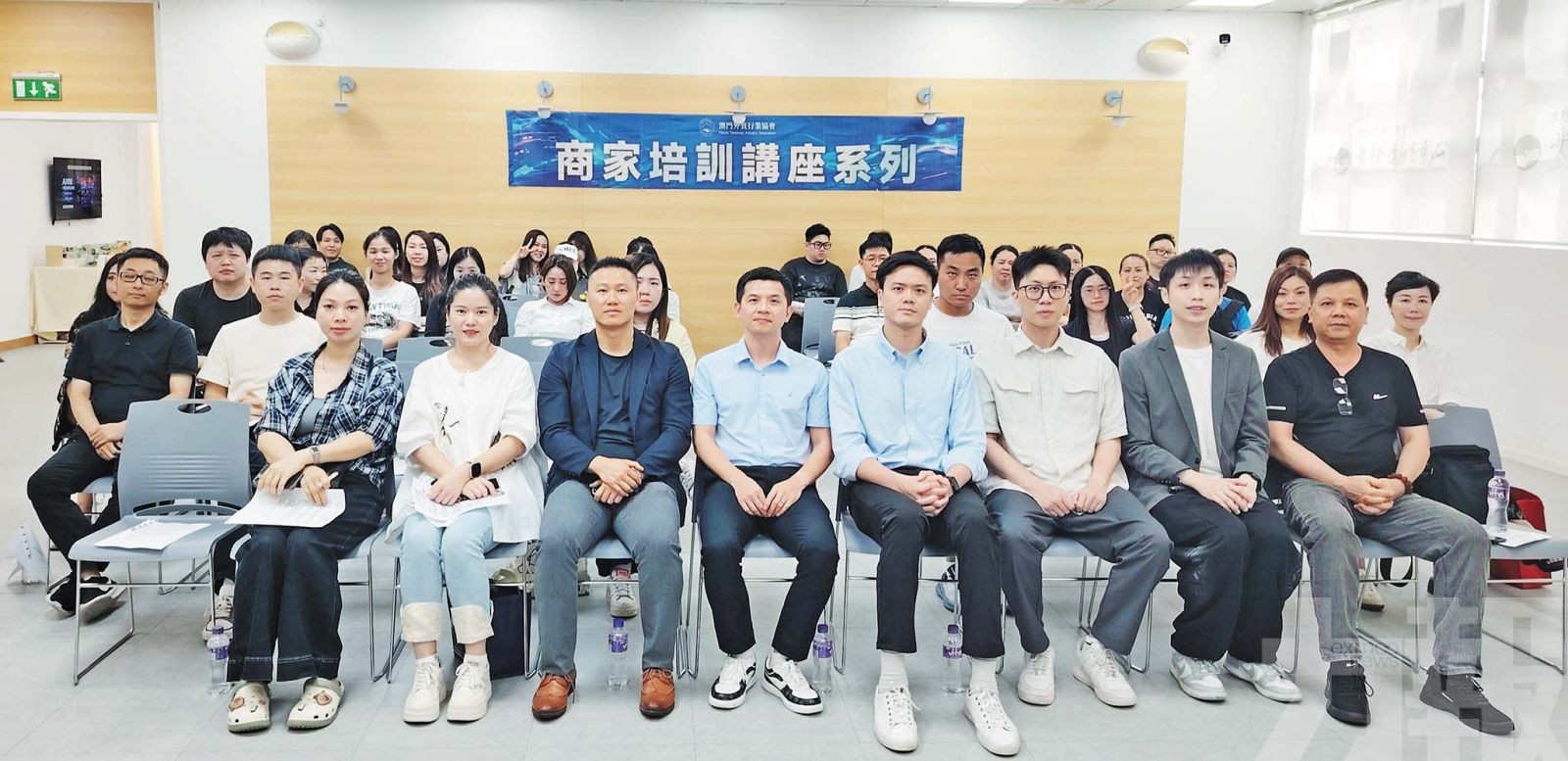 助商戶用AI一鍵生成商品視頻