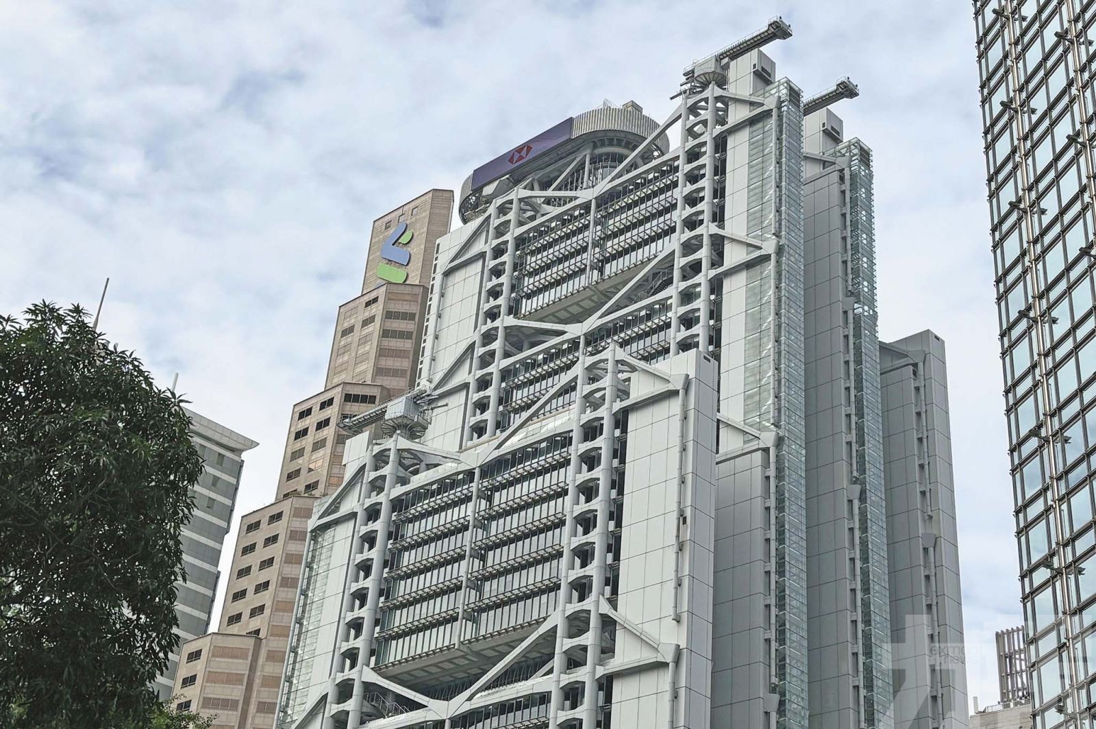 外資銀行收緊內地活動安排