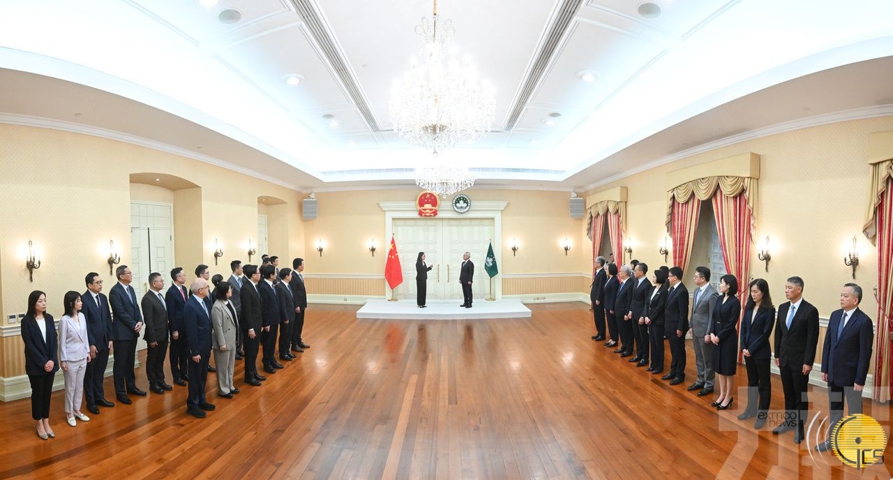 經濟財政司司長吳惠嫻宣誓就職