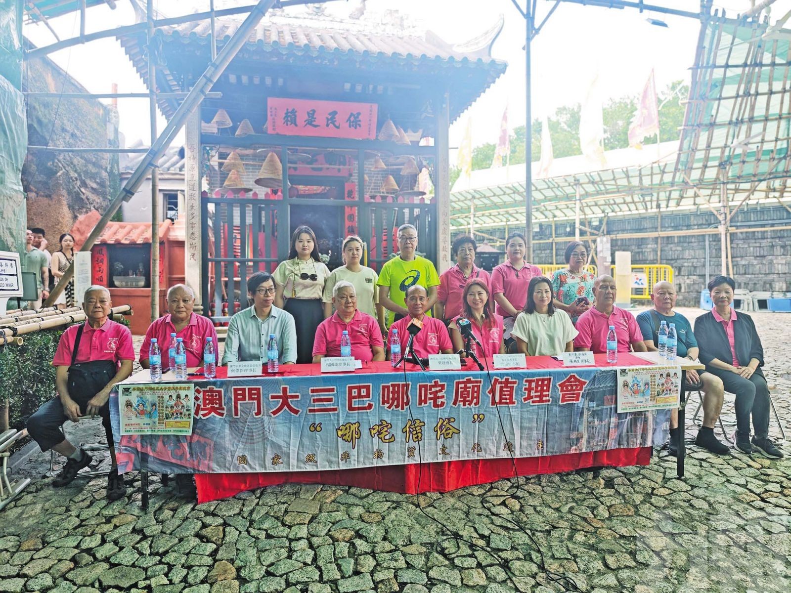 飄色巡遊盆菜宴弘非遺