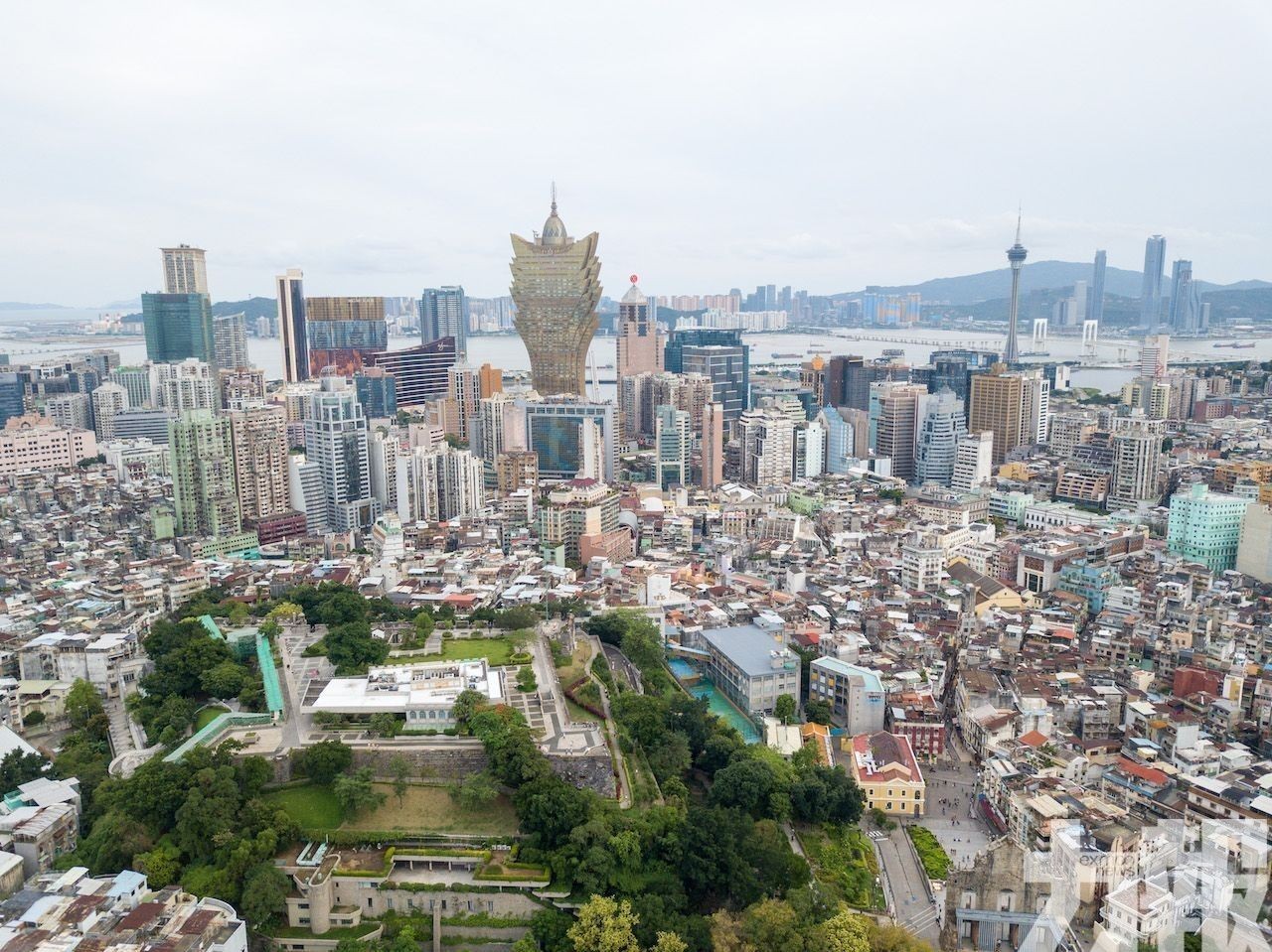 新一期居民失業率維持2.3%