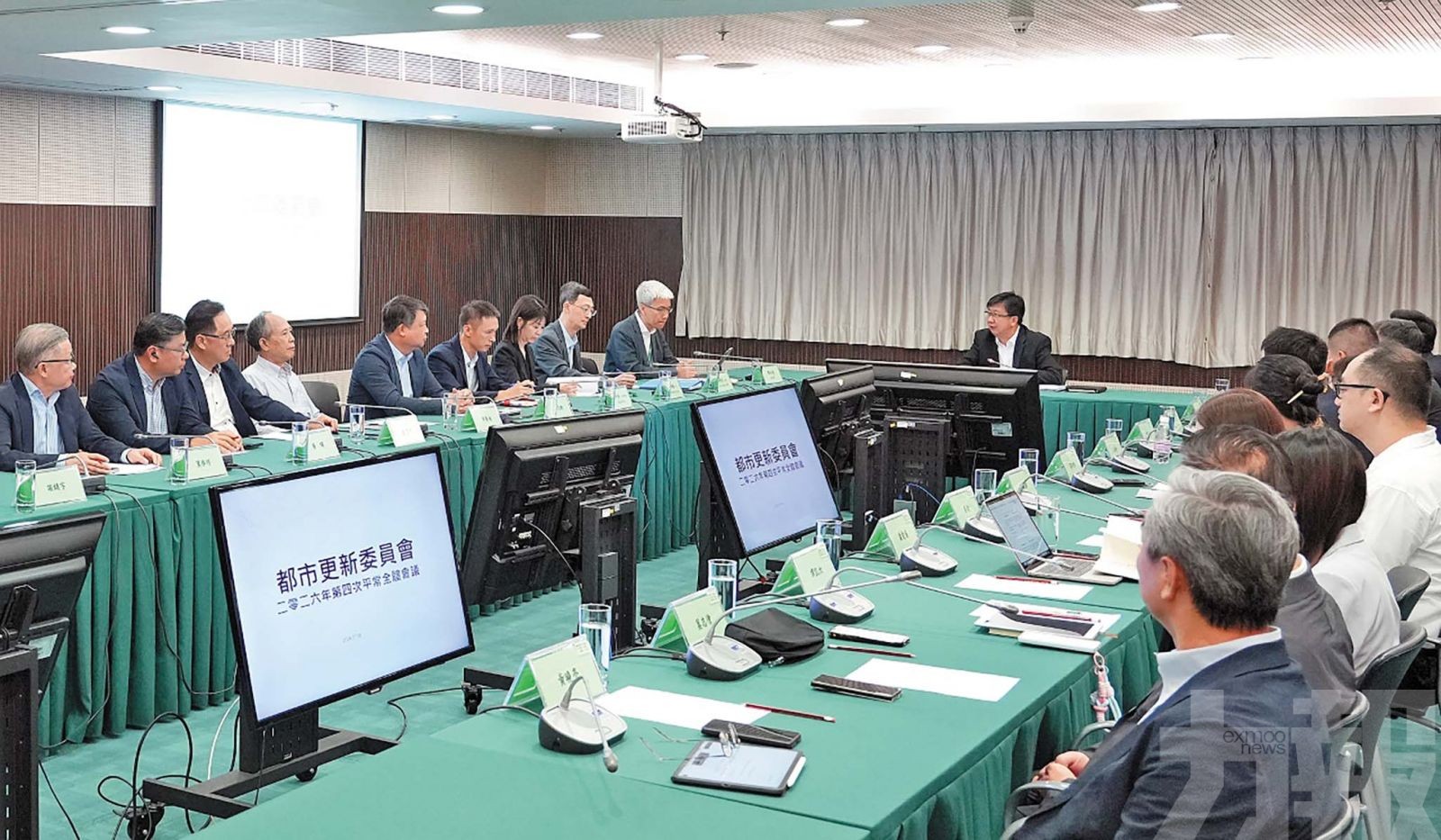 特區政府三方面推動都更
