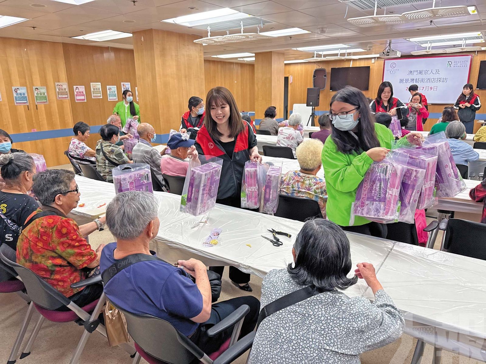 「關愛大使」探訪婦聯樂頤中心