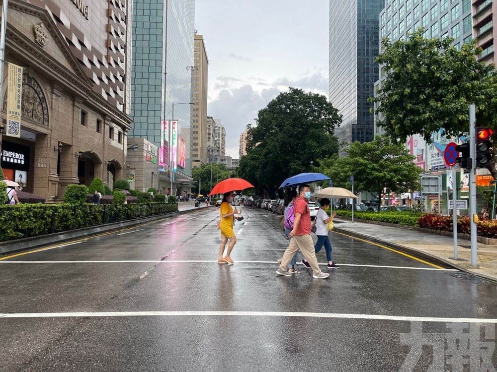 本澳風力增強並有頻密驟雨雷暴