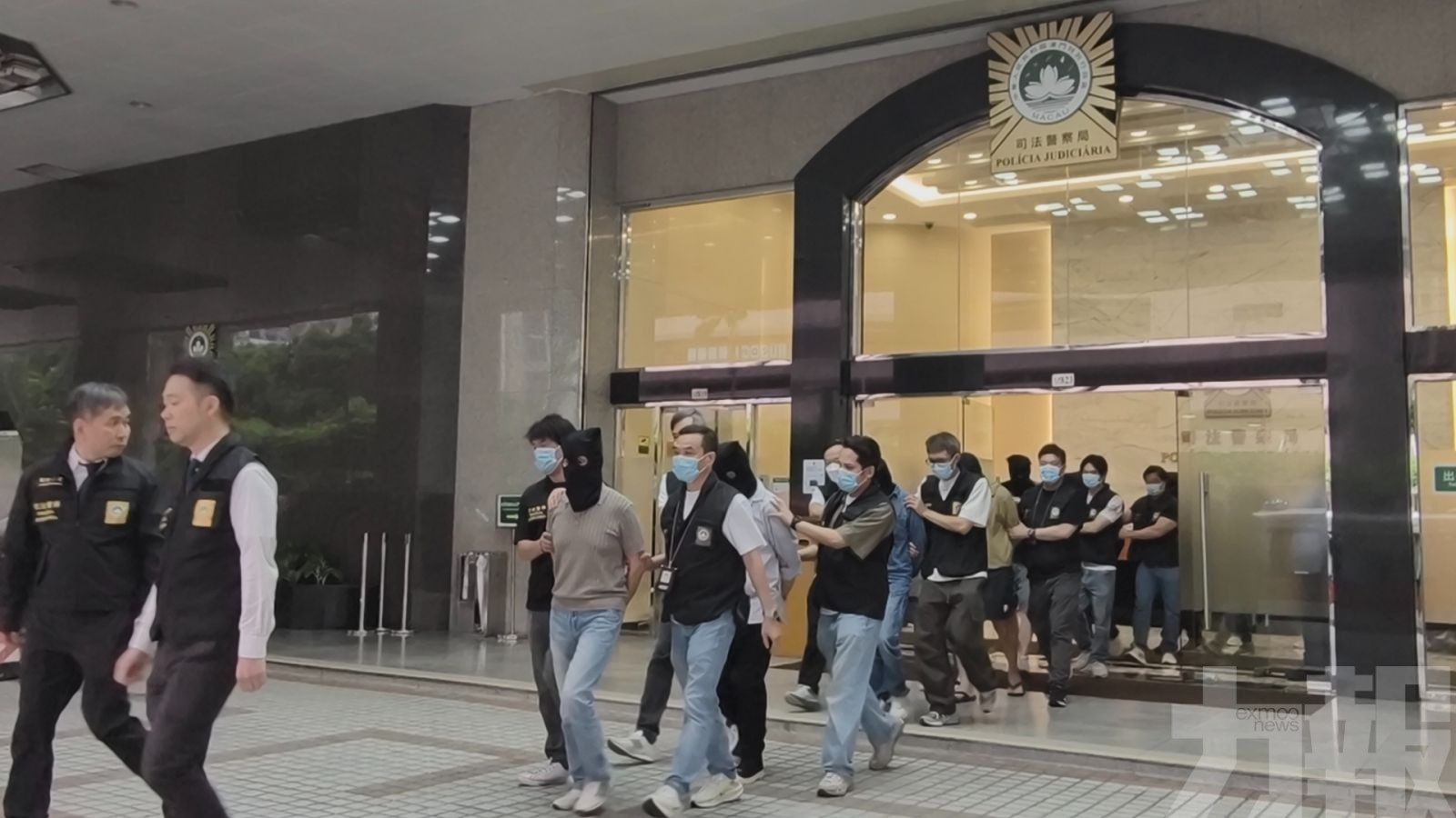 拘14人涉款逾140萬港元