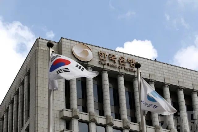 轉向加入全球增持黃金潮