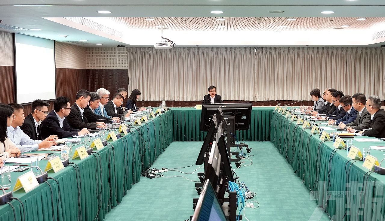譚偉文要求跨部門主動協同積極推進都更工作
