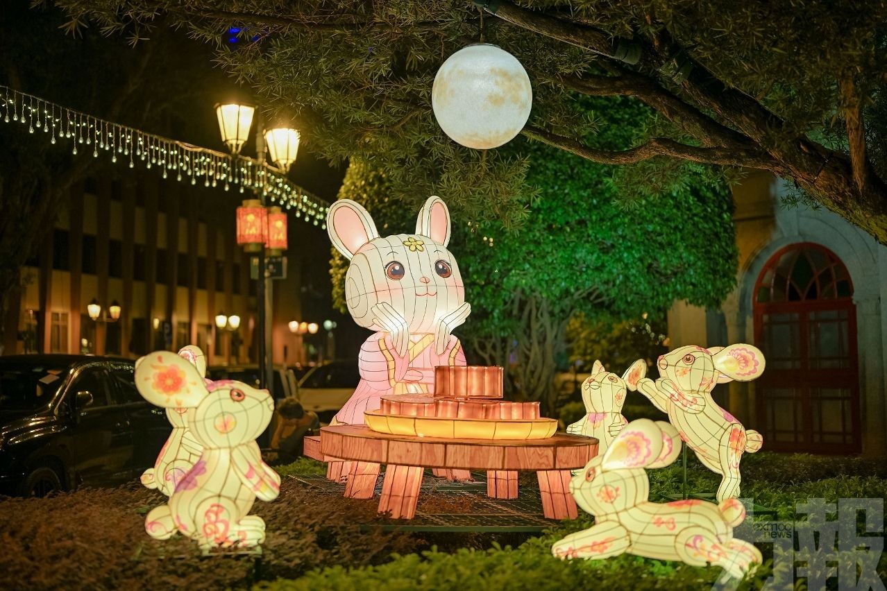 &ldquo;月下繁花 民康物阜&rdquo;中秋國慶燈飾賀雙節