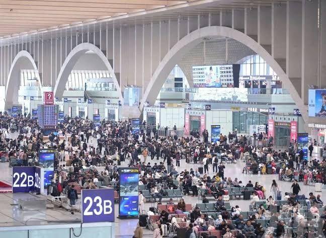 外籍旅客增逾三成