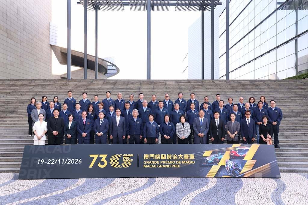 11月揭開戰幔