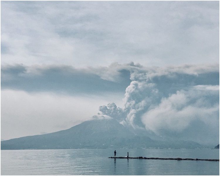 火山灰高達4,700米