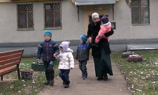 俄女遭「丈夫」禁錮六年生四個BB