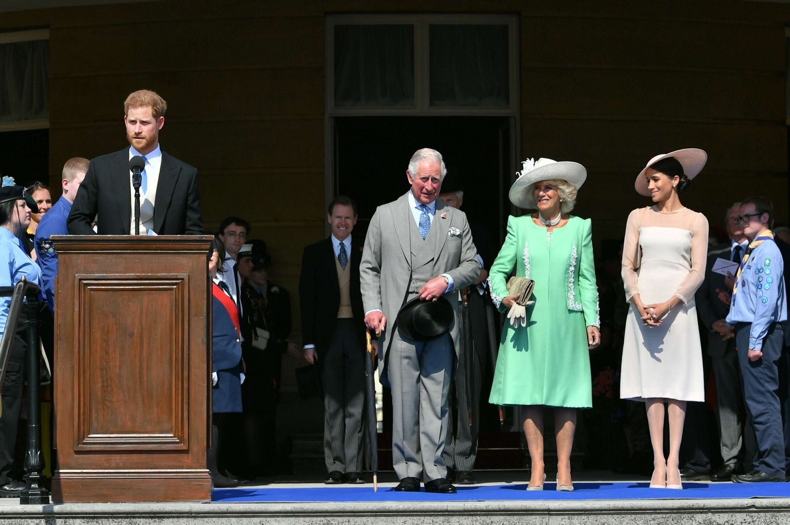 哈里同梅根婚後首次出席皇室活動