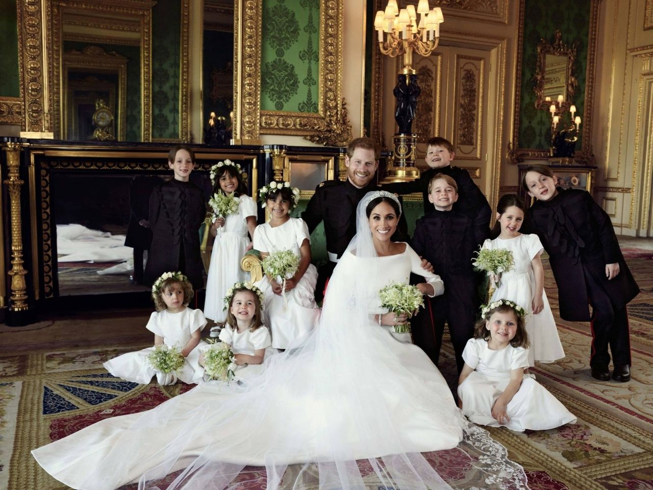 ​英皇室發放哈里梅根禮婚官方照片