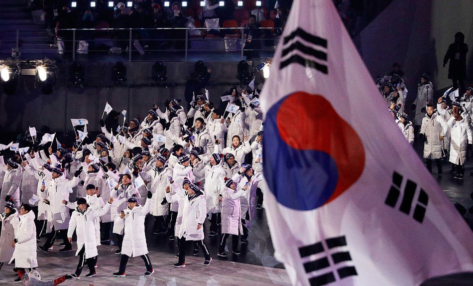韓朝聯合代表團壓軸登場