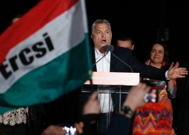 ​匈牙利十萬人示威要求重新大選
