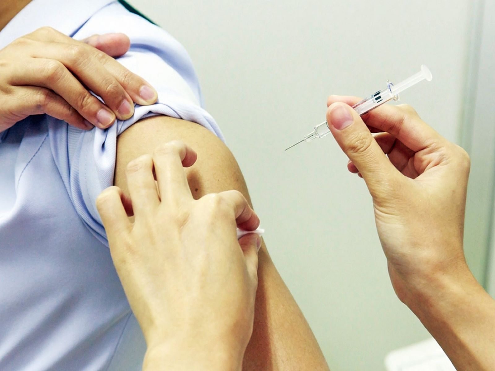 疫苗缺貨 醫護緊張