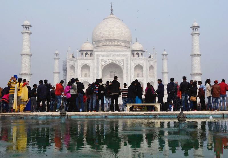 印度泰姬陵本月起限時遊覽
