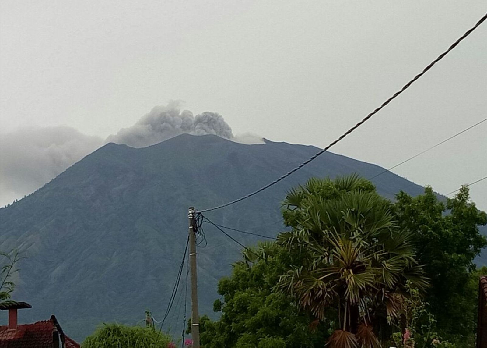 峇里島火山噴發 機場暫未受影響