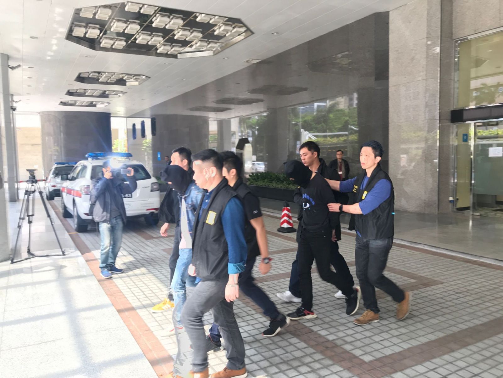 警拘13歲港女學生藏毒入境